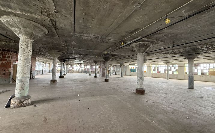 Pictures of Office, Industrial property located at 901 S 15th St, Louisville, KY 40210 for sales - image #1