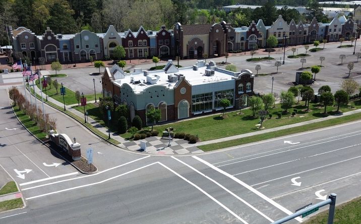 Pictures of Retail, Office, Industrial property located at 6210 Richmond Rd, Williamsburg, VA 23188, 6692-B Richmond Rd, Williamsburg, VA 23188 for sales - image #1