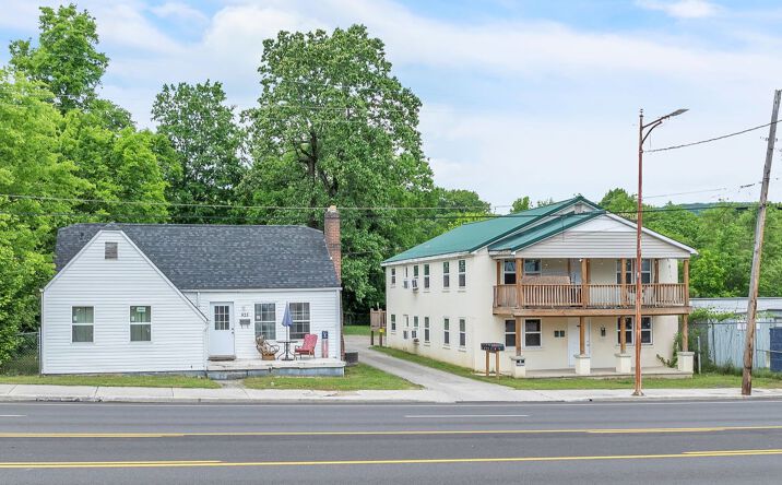 Pictures of Multifamily property located at 929 N Roane St, Harriman, TN 37748 for sales - image #1