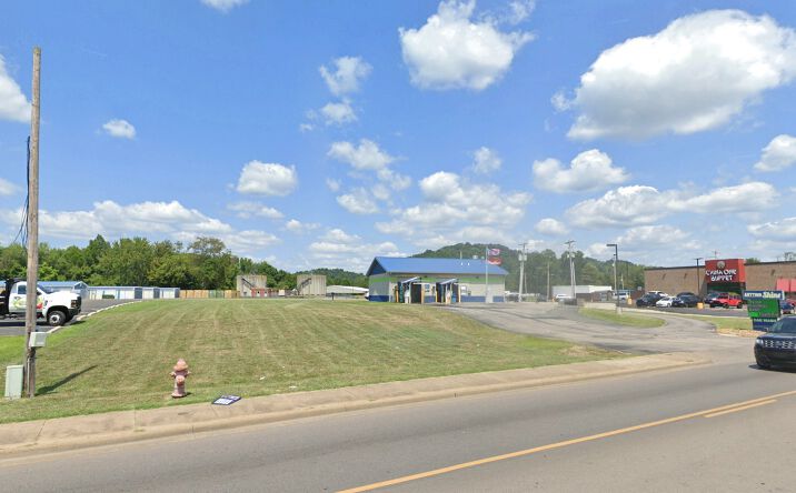 Pictures of Retail property located at 1530 Eastern Ave, Gallipolis, OH 45631 for sales - image #1