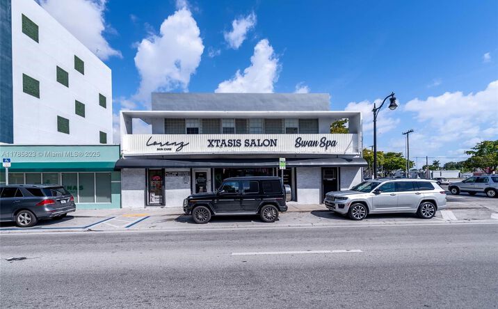 Pictures of Mixed Use property located at 2731 SW 22nd St, Miami, FL 33145 for sales - image #1