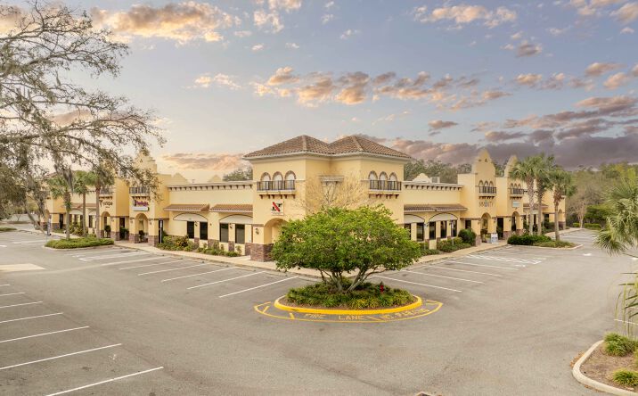 Pictures of Office property located at 809 Co Rd 466, Unit #202C, Lady Lake, FL 32159 for sales - image #1