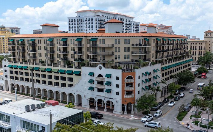 Pictures of Retail property located at 20 Giralda Ave, Coral Gables, FL 33134 for sales - image #1