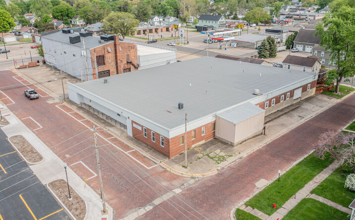 Pictures of Industrial, Mixed Use, Office property located at 825 N Pleasant St, Princeton, IL 61356 for sales - image #1