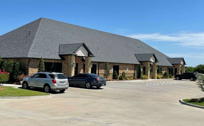 Pictures of Office property located at 13700 S Western Ave, Oklahoma City, OK 73170 for sales - image #1