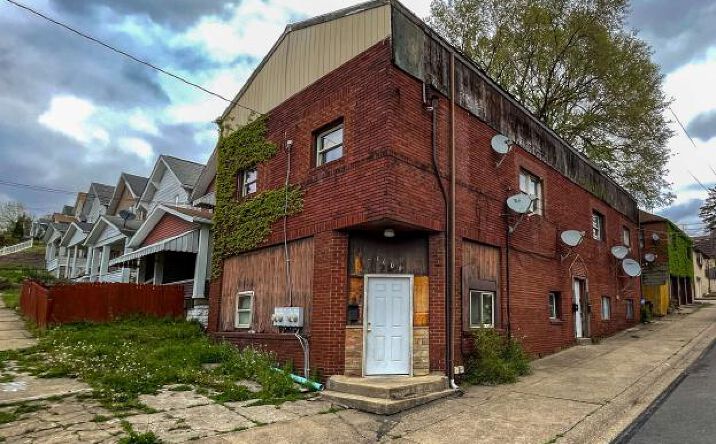Pictures of Multifamily property located at 622 E 2nd Ave, Clairton, PA 15084, 100 Modisette Ave, Donora, PA 15033, 435 Halcomb Ave, Clairton, PA 15025, 1000 Grant Ave, Butler, PA 16001, 1600 Woodmont Ave, Arnold, PA 15068, 507 McCandless St, Linden, NJ 07036, 1822 Kenneth Ave, New Kensington, PA 15068, 1900 Kenneth Ave, New Kensington, PA 15068, 1600 Woodmont Ave, Arnold, PA 15068, 1745 Kenneth Ave, New Kensington, PA 15068, 1822 Kenneth Ave, New Kensington, PA 15068, 1900 Kenneth Ave, New Kensington, PA 15068, 1000 Grant Ave, Butler, PA 16001, 435 Halcomb Ave, Clairton, PA 15025, 100 Modisette Ave, Donora, PA 15033, 622 East 2nd Avenue, Spokane, WA, USA, Donora, PA 15033, 31 Wood St, Mahopac, NY 10541, 33 Wood St, Garfield, NJ 07026, 731 Lincoln Rd, South Harrison, NJ 08062, 537 6th St, Braddock, PA 15104 for sales - image #1