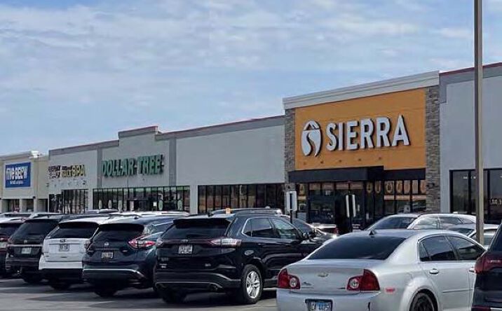 Pictures of Retail property located at 1481-1555 W Mason St, Green Bay, WI 54304 for sales - image #1