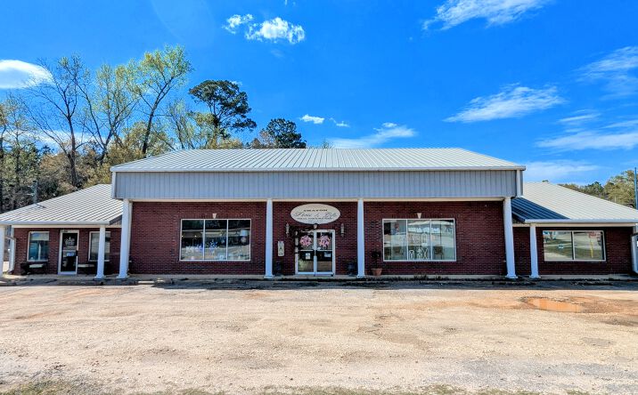 Pictures of Retail property located at 17115 Jordan Street, Chatom, AL 36518 for sales - image #1