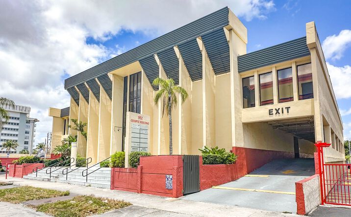 Pictures of Office, Land property located at 951 NE 167th St, North Miami Beach, FL 33162 for sales - image #1