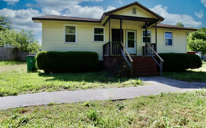 Pictures of Multifamily property located at 5304 Eaton Cir, Charlotte, NC 28208 for sales - image #1