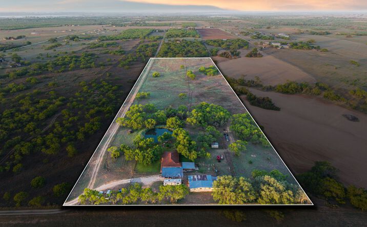 Pictures of Land property located at 12+/- Acres, Floresville, TX 78114 for sales - image #1