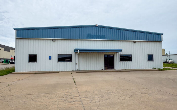 Pictures of Industrial property located at 3040 N Ohio St, Wichita, KS 67219 for sales - image #1