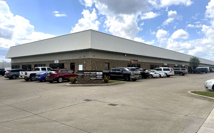 Pictures of Industrial property located at 730 Middle Tennessee Blvd, Murfreesboro, TN 37129 for sales - image #1
