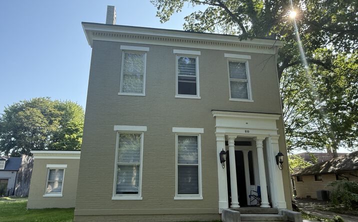 Pictures of Multifamily property located at 810 SE 1st St, Evansville, IN 47713 for sales - image #1