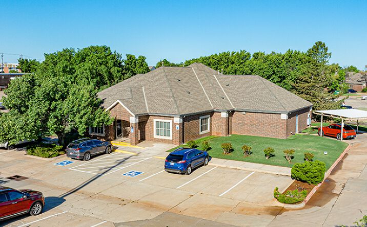 Pictures of Office property located at 12318 St Andrews Dr, Oklahoma City, OK 73120 for sales - image #1