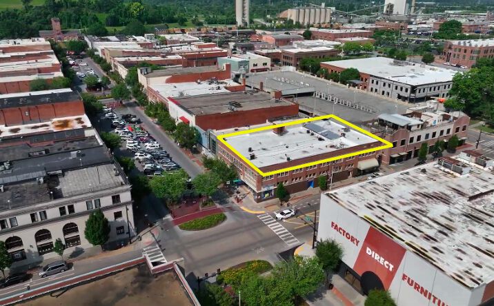Pictures of Hospitality, Multifamily, Retail property located at 244-252 Broad Street, Kingsport, TN 37660 for sales - image #1