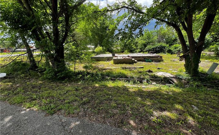 Pictures of Land property located at 1041 Cleveland Avenue, Baxter Springs, KS 66713 for sales - image #1