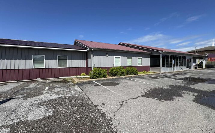 Pictures of Industrial, Retail property located at 97 Redbud Road, Vienna, IL 62995 for sales - image #1