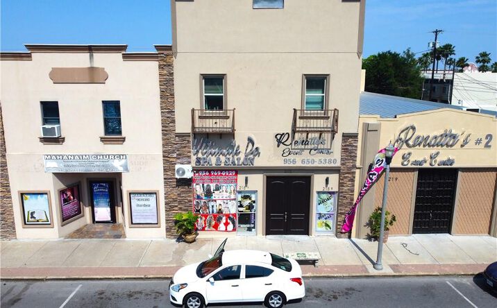 Pictures of Office, Retail property located at 215 S Texas Boulevard, Weslaco, TX 78596 for sales - image #1