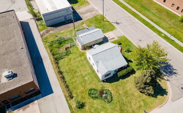 Pictures of Special Purpose property located at 1816 Larchwood, Troy, MI 48098 for sales - image #1