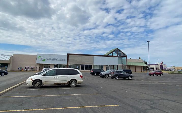 Pictures of Retail, Land property located at 2100 N Mitchell St, Cadillac, MI 49601 for sales - image #1