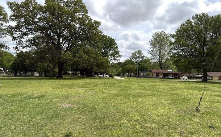 Pictures of Land property located at 310 Independence Ave, Kennett, MO 63857 for sales - image #1