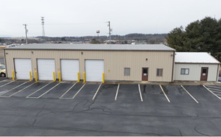 Pictures of Industrial property located at 27 Feick Industrial Dr, Hamburg, PA 19526 for sales - image #1