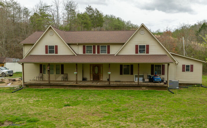 Pictures of Retail, Land property located at 8651 Tazewell Hwy, Sneedville, TN 37869 for sales - image #1
