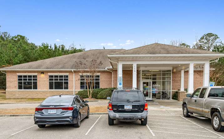 Pictures of Office, Retail property located at 165 Savannah Garden Dr, Carthage, NC 28327 for sales - image #1