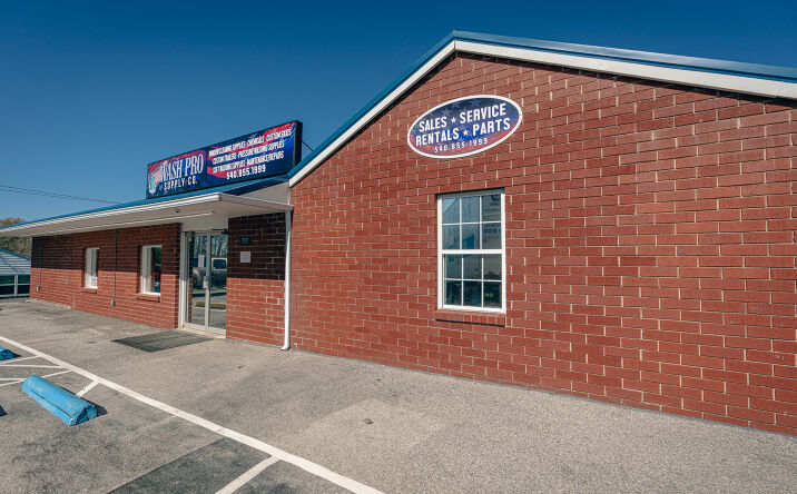 Pictures of Hospitality, Mixed Use, Office, Retail property located at 8123 Moneta Rd, Bedford, VA 24523 for sales - image #1
