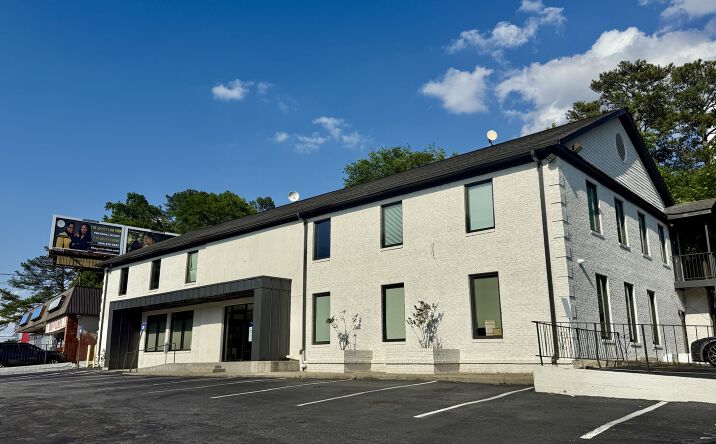 Pictures of Office property located at 2215 Cheshire Bridge Rd NE, Atlanta, GA 30324 for sales - image #1