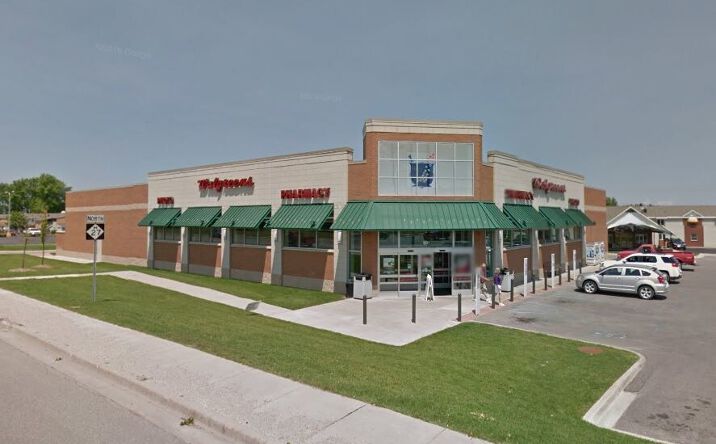 Pictures of Retail property located at 991 S Main St, Cheboygan, MI 49721 for sales - image #1