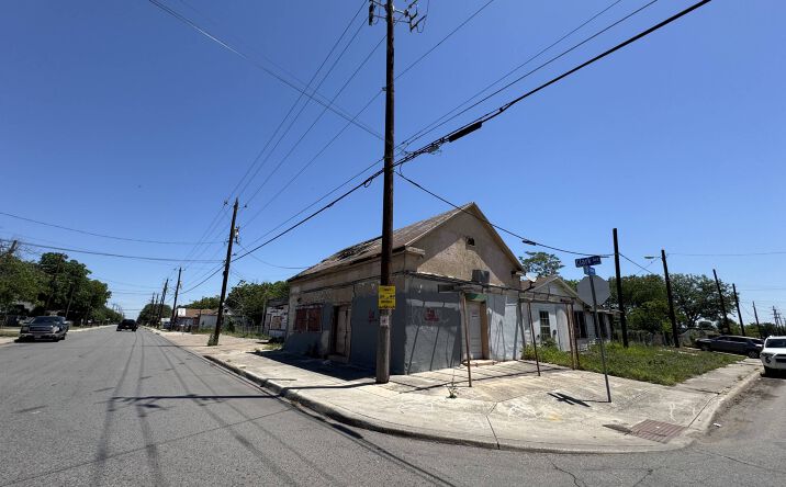 Pictures of Mixed Use property located at 920 Clark Ave, San Antonio, TX 78210 for sales - image #1