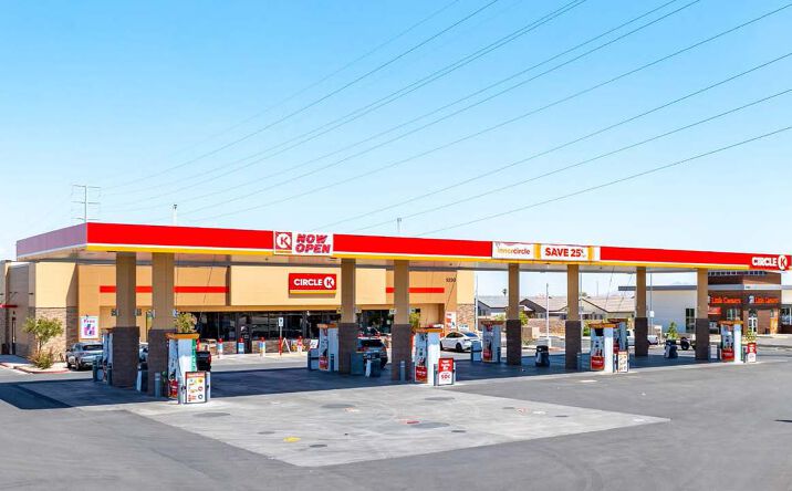 Pictures of Retail property located at 5230 Blue Diamond Rd, Las Vegas, NV 89139 for sales - image #1