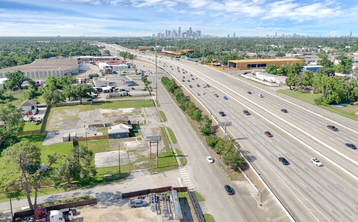 Pictures of Land, Mixed Use, Office, Retail, Self Storage property located at 7800 Eastex Fwy, Houston, TX 77093 for sales - image #1