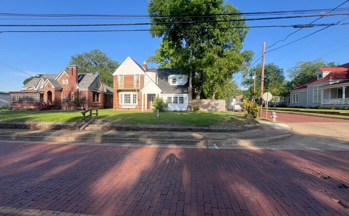 Pictures of Mixed Use, Office property located at 235 S Bonner Ave, Tyler, TX 75702 for sales - image #1