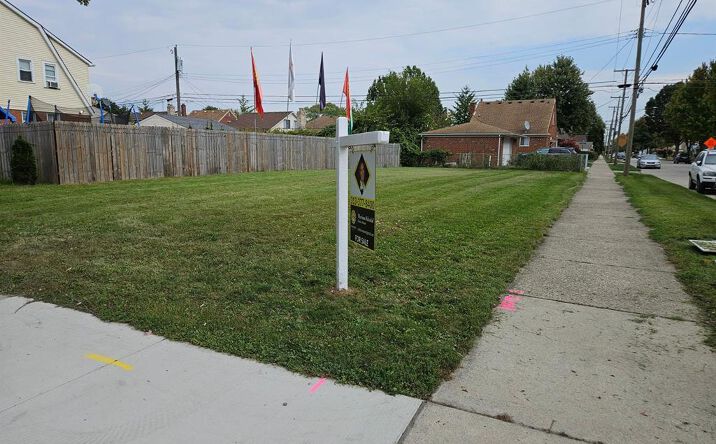Pictures of Land property located at 7800 Mead St, Dearborn, MI 48126 for sales - image #1