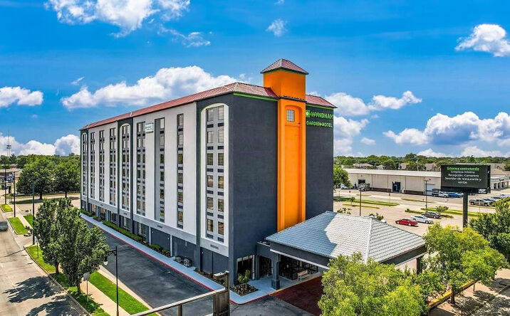 Pictures of Hospitality property located at 231 E Kellogg Dr, Wichita, KS 67202 for sales - image #1