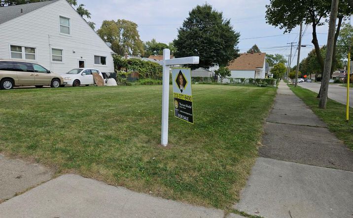 Pictures of Land property located at 7800 Coleman St, Dearborn, MI 48126 for sales - image #1