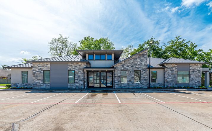 Pictures of Office property located at 16408 N Eldridge Pkwy, Tomball, TX 77377 for sales - image #1