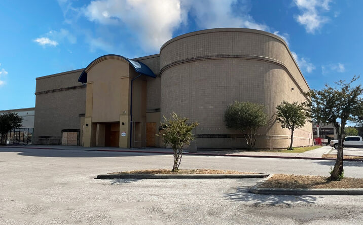 Pictures of Retail, Land, Self Storage, Special Purpose property located at 251 W Greens Rd, Houston, TX 77067 for sales - image #1