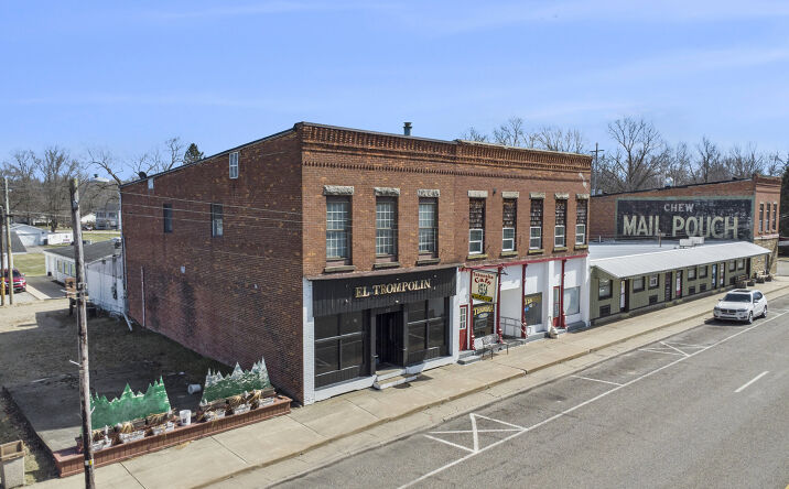 Pictures of Retail, Mixed Use property located at 122 N Main St, Tekonsha, MI 49092 for sales - image #1