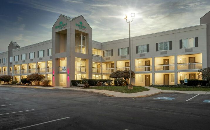 Pictures of Hospitality property located at 6611 Old Collamer Rd S, East Syracuse, NY 13057 for sales - image #1