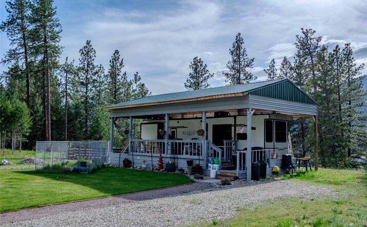 Pictures of Land property located at 2577 Kootenai River Road, Libby, MT 59923 for sales - image #1