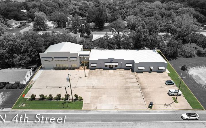 Pictures of Office, Special Purpose property located at 400 N 4th Street, Wills Point, TX 75169 for sales - image #1