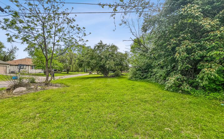 Pictures of Land property located at 0 Maple Street, Urbancrest, OH 43123 for sales - image #1