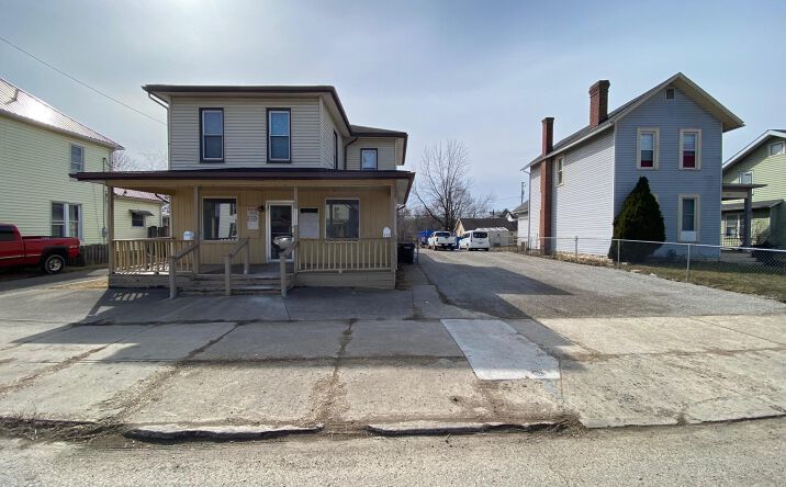Pictures of Retail property located at 513 E Main Street, Newark, OH 43055 for sales - image #1