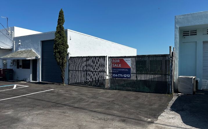 Pictures of Industrial property located at 241 NE 32nd Ct, Oakland Park, FL 33334 for sales - image #1