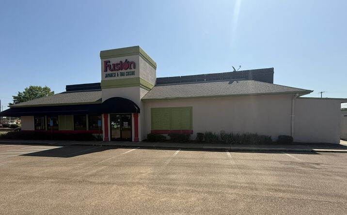 Pictures of Retail property located at 1002 Treetops Blvd, Flowood, MS 39232 for sales - image #1