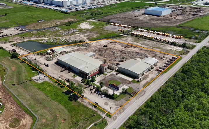 Pictures of Industrial property located at 11351 E 36th St N, Tulsa, OK 74116 for sales - image #1